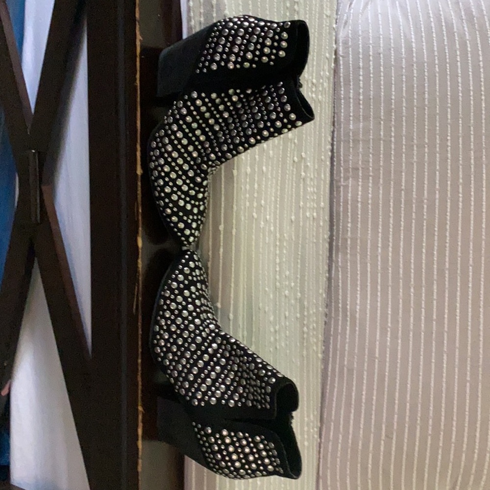 Naughty brand black with silver buttons size 8